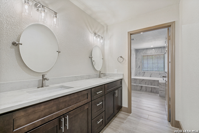 Image 16 of 24 For 13539 Sleepy Oaks