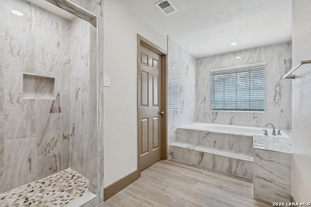 Image 17 of 24 For 13539 Sleepy Oaks