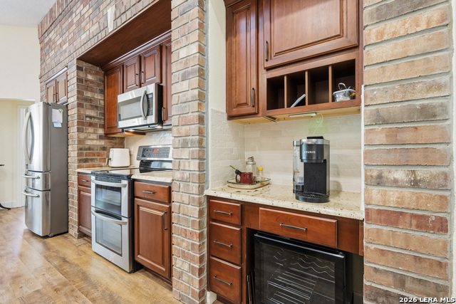 Image 14 of 32 For 200 Summit Vw