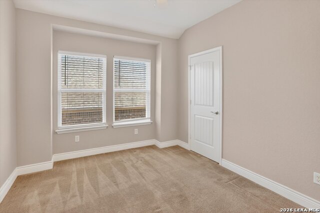 Image 23 of 30 For 7407 Valle Msn