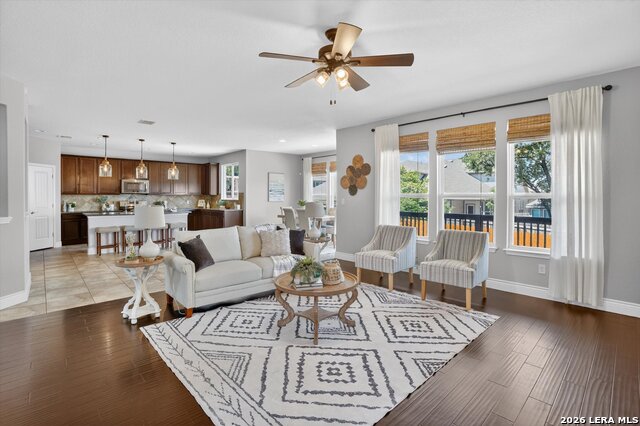 Image 3 of 30 For 7407 Valle Msn