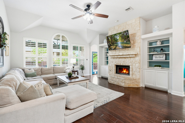 Image 34 of 59 For 2619 Cielo Trce