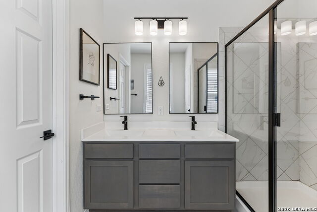 Image 17 of 31 For 235 Granite Shores Dr W