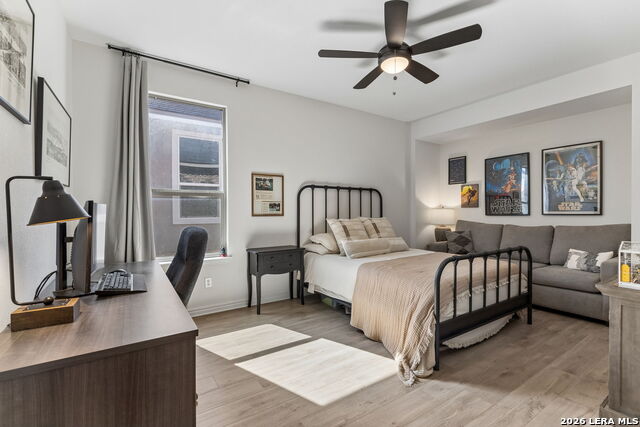 Image 18 of 31 For 235 Granite Shores Dr W