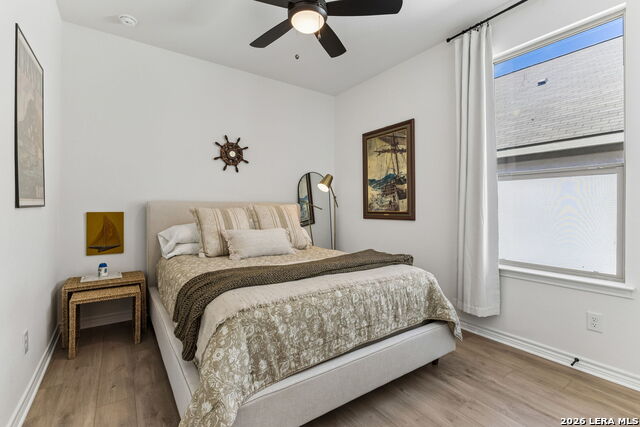 Image 21 of 31 For 235 Granite Shores Dr W