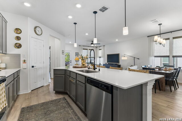 Image 9 of 31 For 235 Granite Shores Dr W