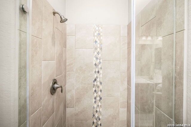 Image 18 of 44 For 117 Fairway  