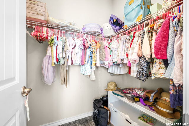 Image 31 of 44 For 117 Fairway  