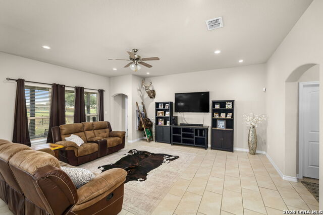 Image 4 of 44 For 117 Fairway  