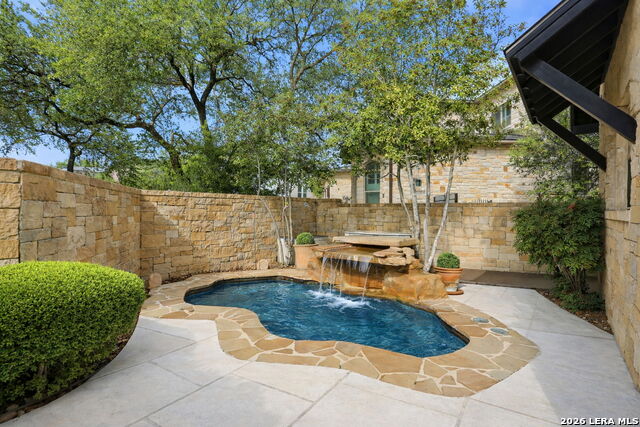 Listing photo id 5 for 3738 Las Casitas