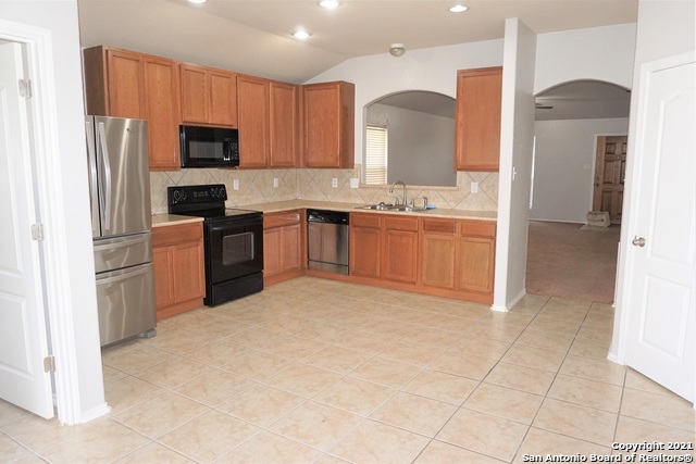 Image 9 of 19 For 224 Julian Pt