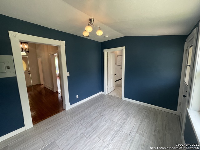 Image 7 of 9 For 218 Vance St