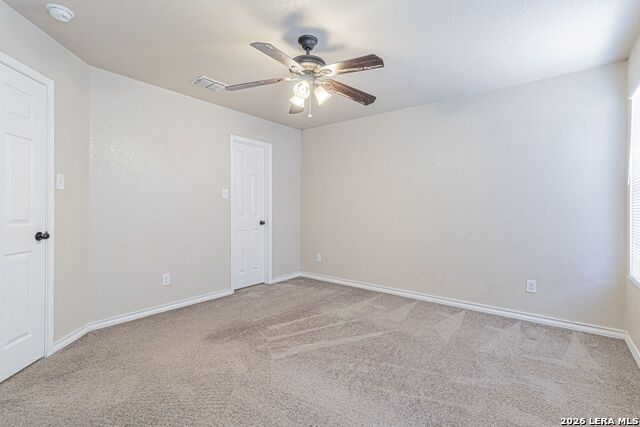 Listing photo id 12 for 4919 Appleseed Ct