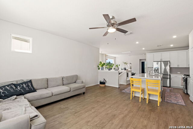 Image 5 of 22 For 4406 Stark Alley