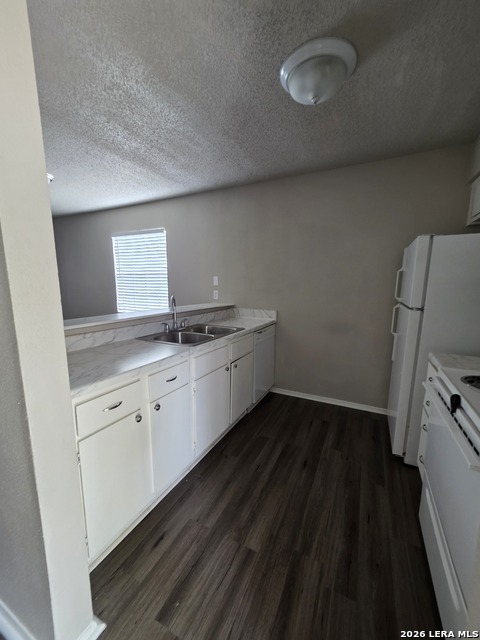 Image 3 of 23 For 546 Dukeway  1