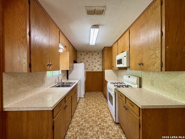 Image 6 of 19 For 8908 Little Walnut Pkwy