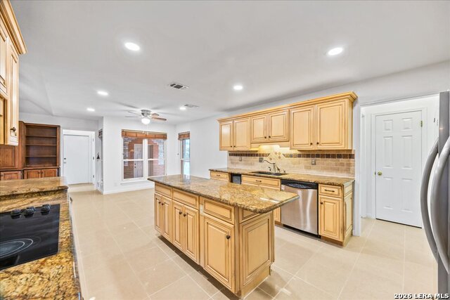 Image 16 of 40 For 5919 Windy Cove