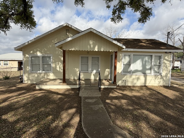 Details for 719 Kelly St, Poteet, TX 78065