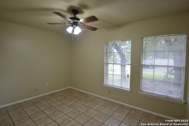 Image 6 of 15 For 8623 Tamarisk St