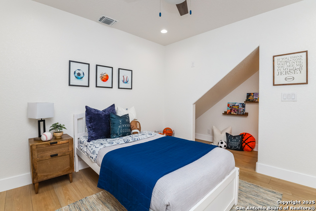 Image 20 of 28 For 134 School  