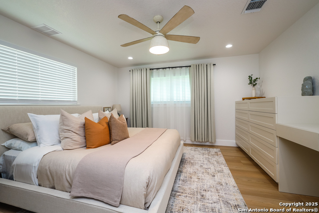 Image 26 of 28 For 134 School  