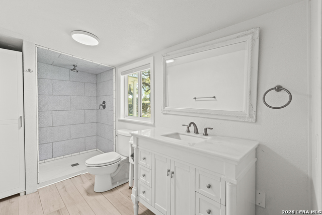 Image 20 of 47 For 130 Scenic View Dr