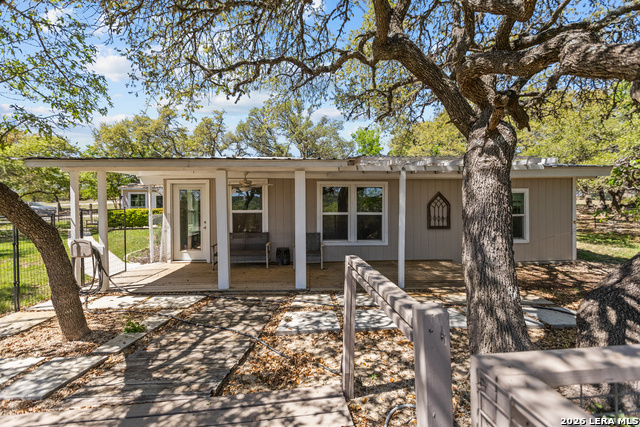 Image 3 of 47 For 130 Scenic View Dr