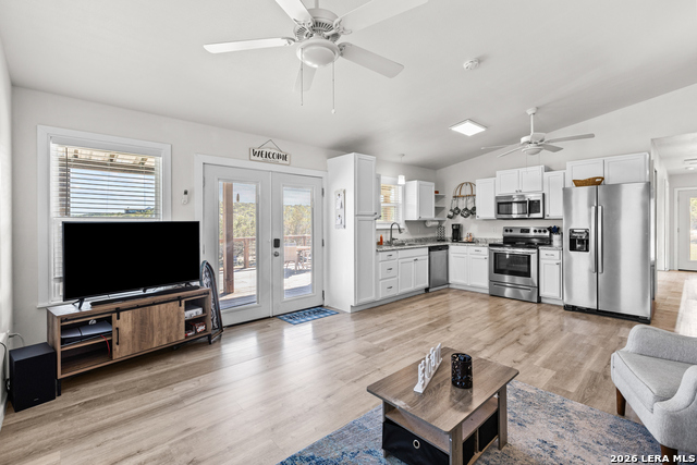 Image 31 of 47 For 130 Scenic View Dr