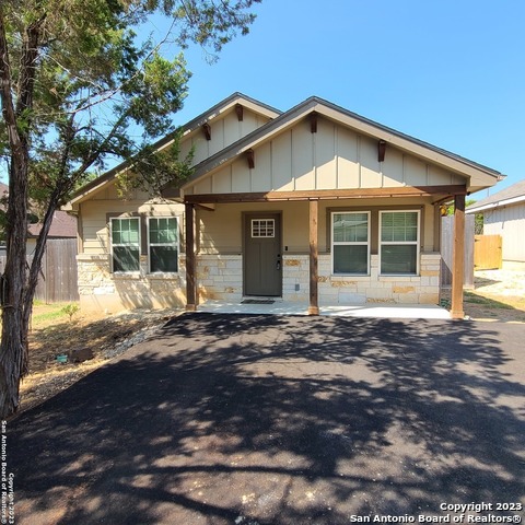 Details for 1235 Green Hill Dr, Canyon Lake, TX 78133