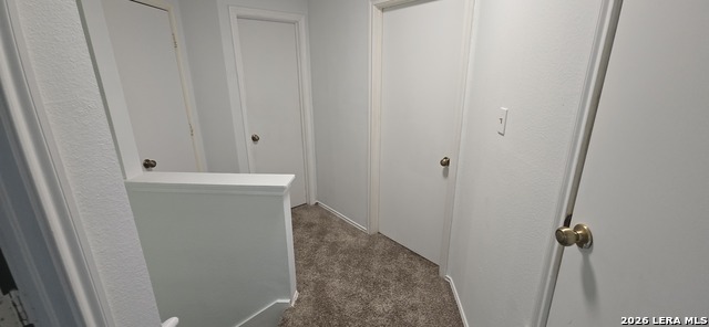 Listing photo id 51 for 9415 Silverfeather