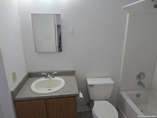 Listing photo id 53 for 9415 Silverfeather