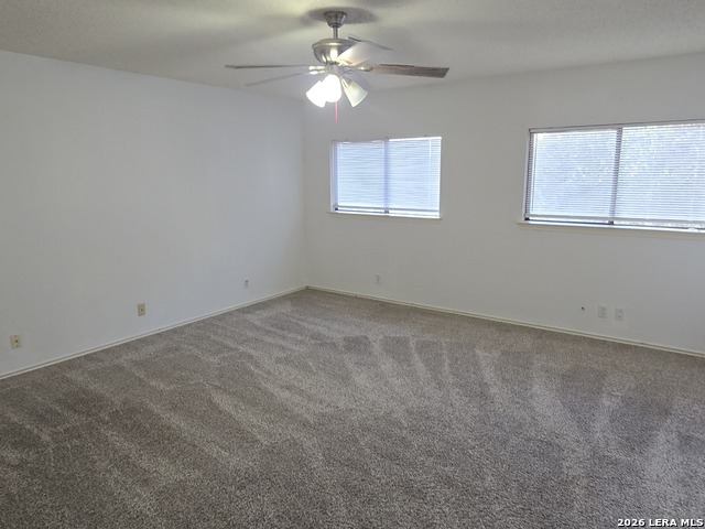 Listing photo id 55 for 9415 Silverfeather