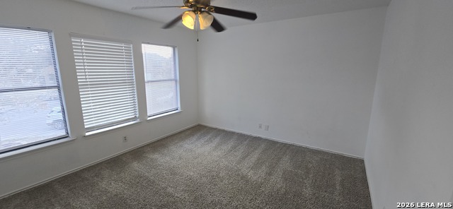 Listing photo id 58 for 9415 Silverfeather