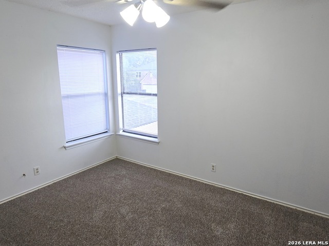 Listing photo id 62 for 9415 Silverfeather