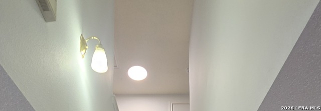 Listing photo id 66 for 9415 Silverfeather