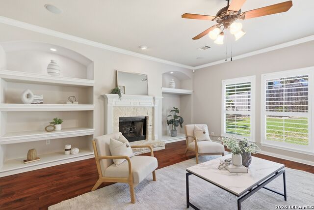 Image 13 of 38 For 831 Queens Oak