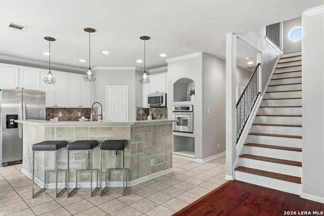 Image 17 of 38 For 831 Queens Oak