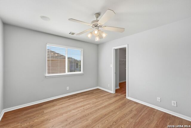 Image 26 of 38 For 831 Queens Oak