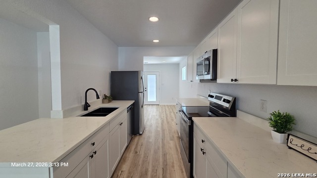 Image 12 of 28 For 2530 Woodlawn W