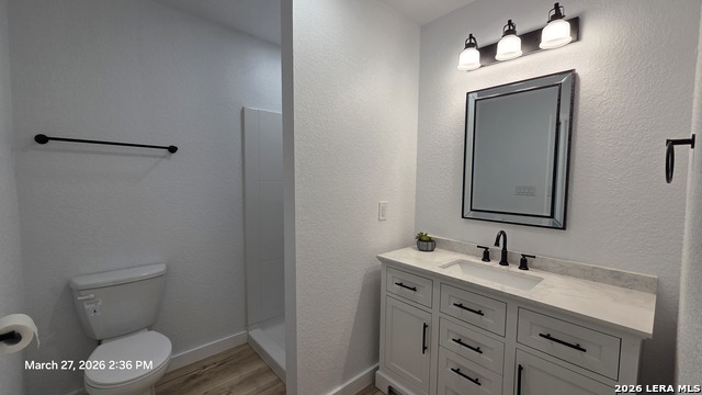 Image 18 of 28 For 2530 Woodlawn W