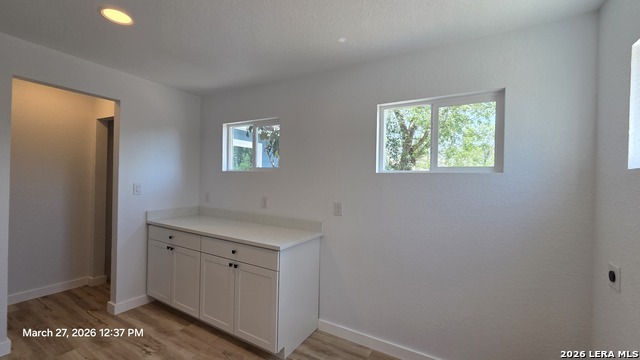 Image 19 of 28 For 2530 Woodlawn W