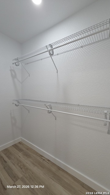 Image 21 of 28 For 2530 Woodlawn W