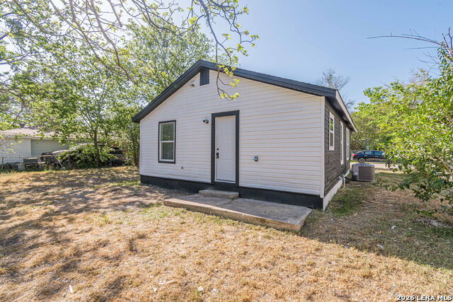 Image 3 of 34 For 524 Avenue B