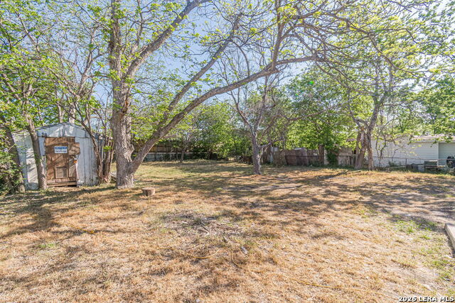 Image 31 of 34 For 524 Avenue B