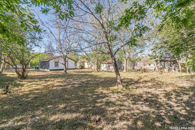 Image 33 of 34 For 524 Avenue B