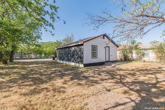 Image 6 of 34 For 524 Avenue B