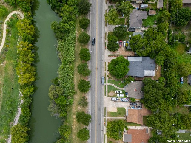 Image 31 of 34 For 2231 Woodlawn Ave W