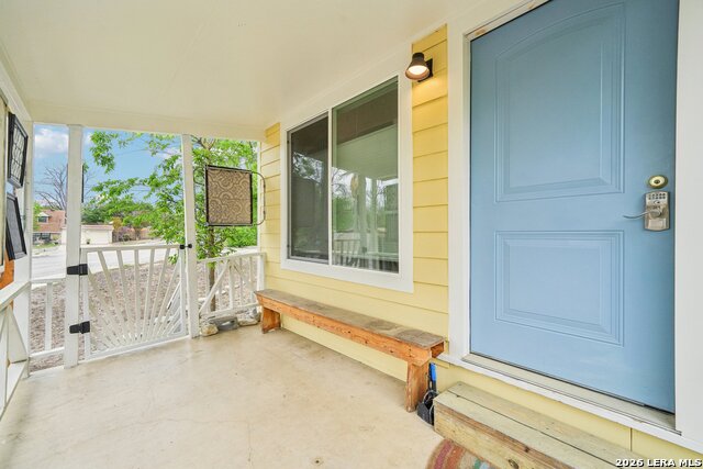 Image 18 of 31 For 12702 Middle Lane