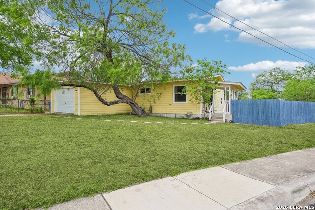 Image 23 of 31 For 12702 Middle Lane