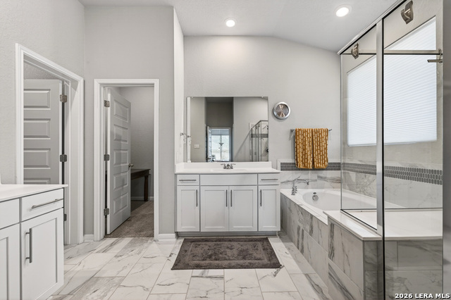 Image 19 of 33 For 3330 Rizzoli Ave